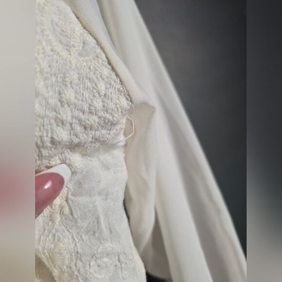 Adora Bone Cream Jamie Embroidered Blouse Sz M/L NWT Lace Embroidered Sheer - Picture 7 of 13